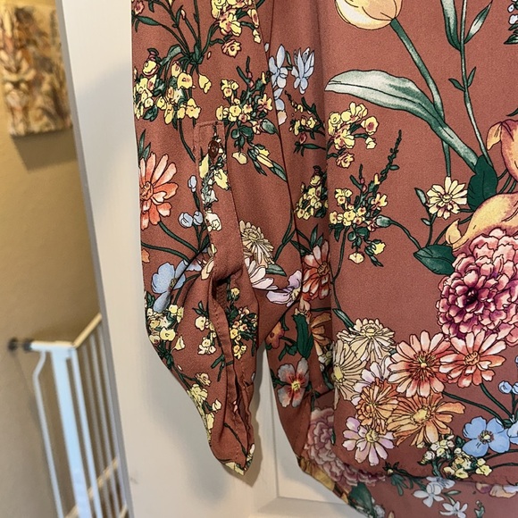 Women's Medium Sheer Floral Muted Pink Blouse Stitchfix Lily White - Picture 3 of 10